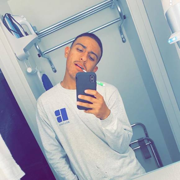 Meet your Posher, Ciro - Picture 1 of 1